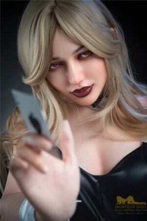 Pełna lalka miłości 168 cm Celine od Irontech Doll wykonana z silikonu z biustem w miseczce B oraz subtelnym charakterem osobistego wieczoru