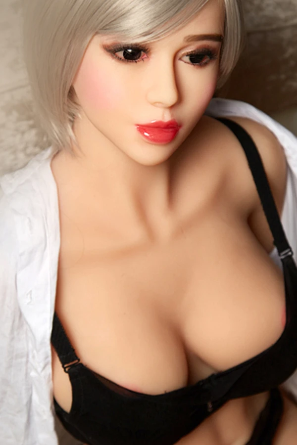 Realistyczna lalka 165 cm marki 6YE Doll wykonana z TPE i z biustem w miseczce E dla prywatnej chwili we własnym tempie - obrazek 3