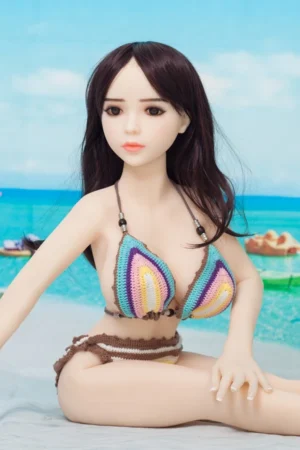 Kompaktowa lalka miłości EL DoLL 100 cm to połączenie poręcznego rozmiaru i autentycznych doznań.