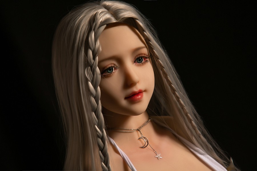 Biust w miseczce D prowadzi sylwetkę 125 cm z TPE od Qita Doll o miękkim i naturalnym odbiorze sylwetki