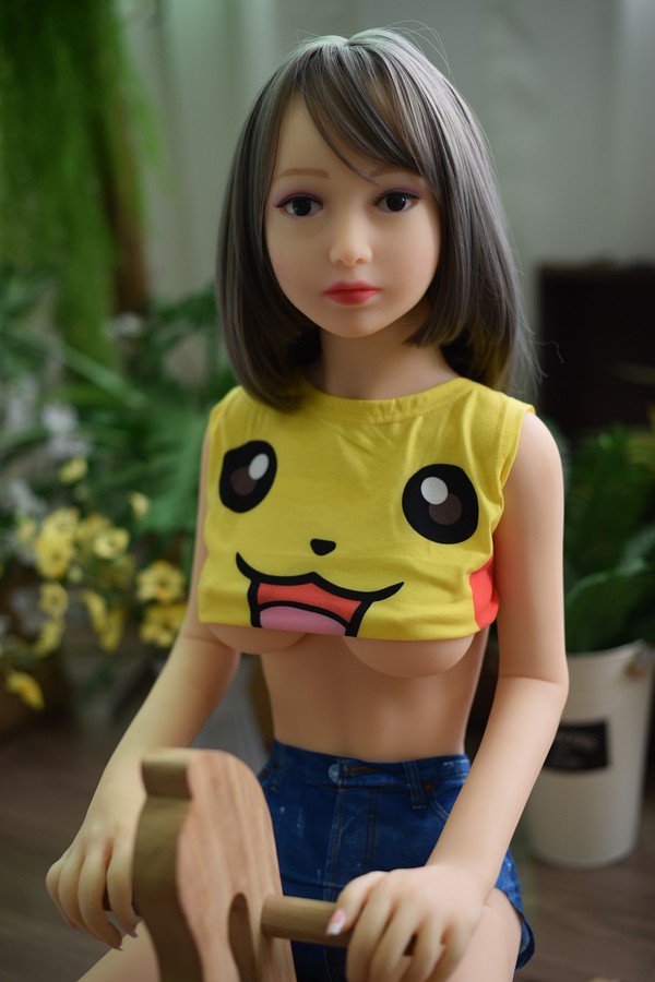 Pełnowymiarowa lalka TPE 125 cm od Wonanii Doll z linią biustu w miseczce D w harmonijnym kobiecym stylu - obrazek 2