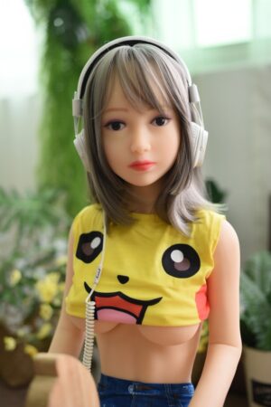 Pełnowymiarowa lalka TPE 125 cm od Wonanii Doll z linią biustu w miseczce D w harmonijnym kobiecym stylu