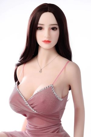 Miękka towarzyszka TPE o wzroście 158 cm od Aimi Doll z biustem w miseczce I w harmonijnym kobiecym stylu