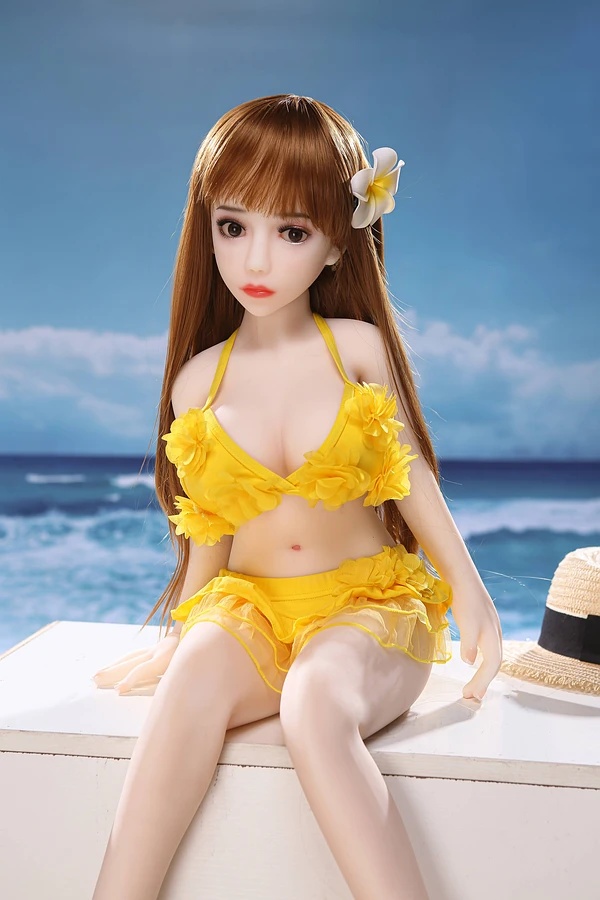 Kobieca równowaga biustu talii i bioder w lalce 100 cm od Aimi Doll z biustem w miseczce B w harmonijnym kobiecym stylu - obrazek 3