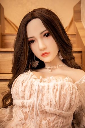 Pełnowymiarowa lalka TPE 100 cm od Aimi Doll z miseczką C w harmonijnym kobiecym stylu