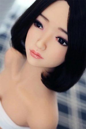 Sylwetka wykonana z TPE od Rong Doll o harmonijnej linii biustu o miękkim i naturalnym odbiorze sylwetki