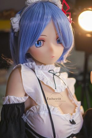Sylwetka 145 cm wykonana z TPE od Inherit Doll z linią biustu w miseczce C o pełniejszej linii i spokojnym rytmie