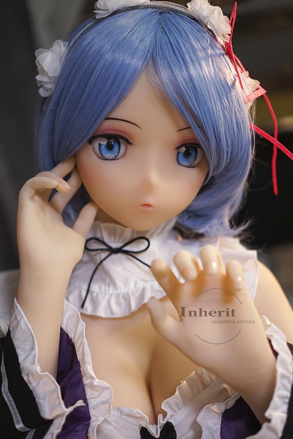 Sylwetka 145 cm wykonana z TPE od Inherit Doll z linią biustu w miseczce C o pełniejszej linii i spokojnym rytmie - obrazek 3
