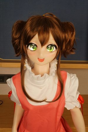Silikonowa towarzyszka o wzroście 132 cm od Inherit mini  Doll z linią biustu w miseczce A oraz miękką aurą osobistej bliskości