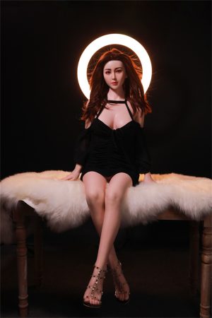 Prywatny wieczór z lalka miłości 165 cm od Cos Doll wykonaną z silikonu z biustem w miseczce F dla wieczoru pełnego subtelnego napięcia