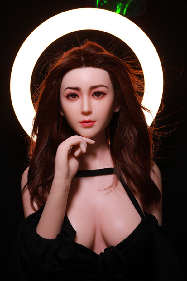 Prywatny wieczór z lalka miłości 165 cm od Cos Doll wykonaną z silikonu z biustem w miseczce F dla wieczoru pełnego subtelnego napięcia - obrazek 2