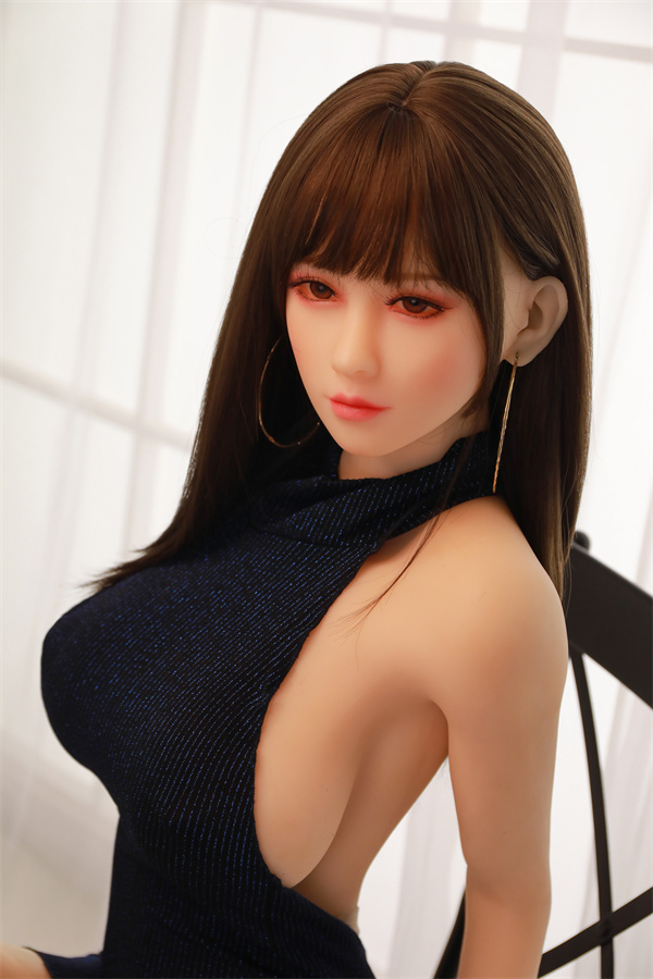 Sylwetka 170 cm wykonana z TPE od Cos Doll z linią biustu w miseczce G w harmonijnym kobiecym stylu - obrazek 2