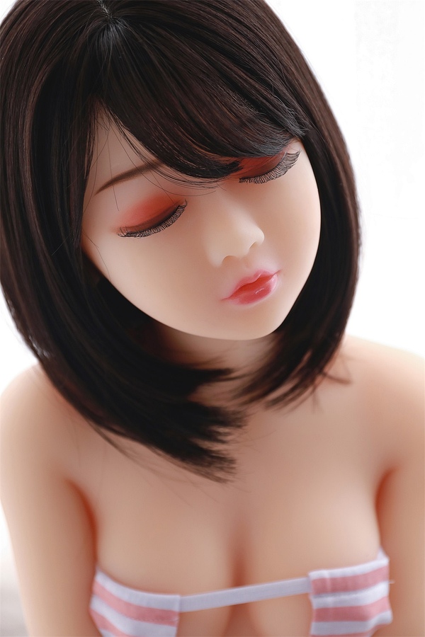 Elegancka sylwetka S 125 cm od Cos Doll wykonana z TPE oraz z miseczką B w harmonijnym kobiecym stylu - obrazek 3